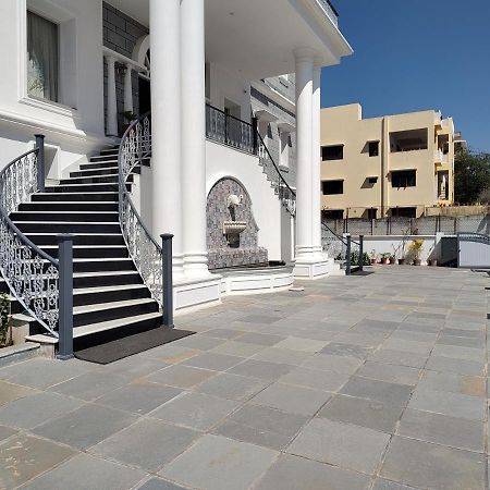 Boheda Manor - Luxury Retreat Ξενοδοχείο Ουνταϊπούρ Εξωτερικό φωτογραφία